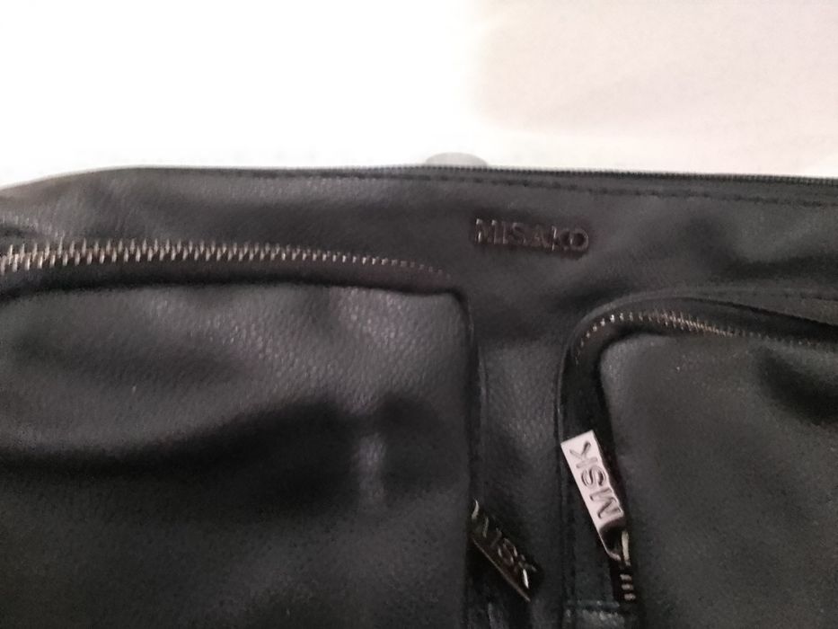 Malas de mulher como novas