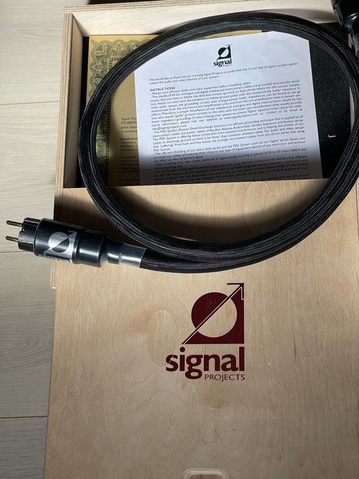 Cabo de corrente SIGNAL PROJECTS