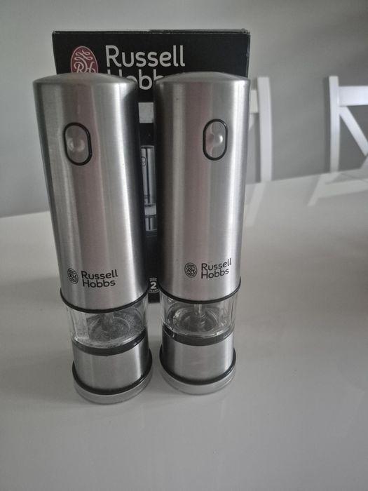 Młynki do soli i pieprzu Russel Hobbss