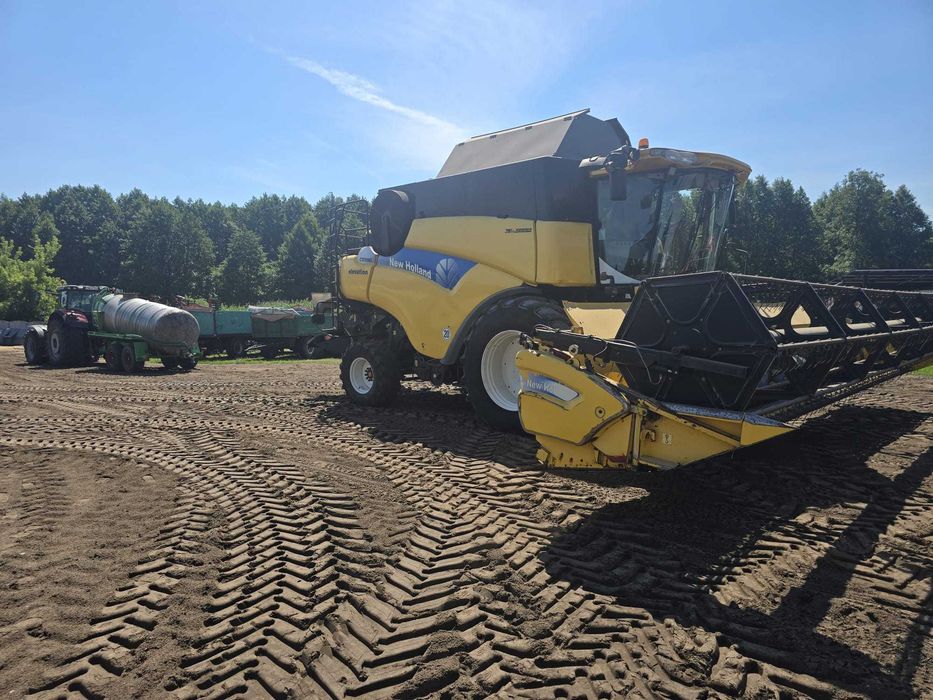 New holland cr9080 elevation