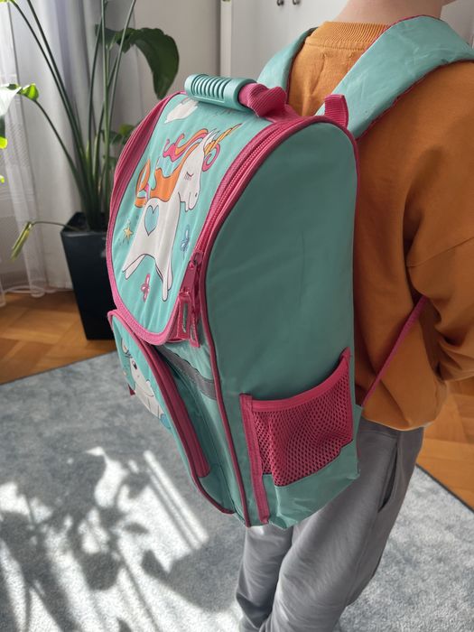 Tornister dla dziewczynki