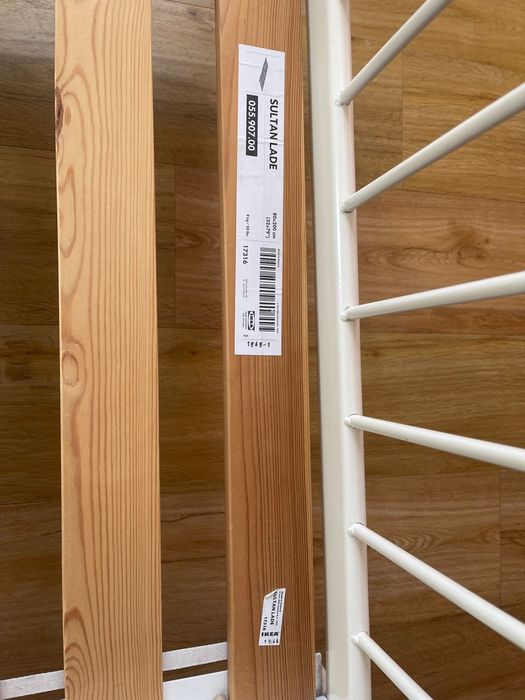 Cama Extensivel Branca Ikea c/ colchão e estrado