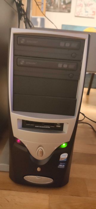 Vendo torre CPU ASUS intel
