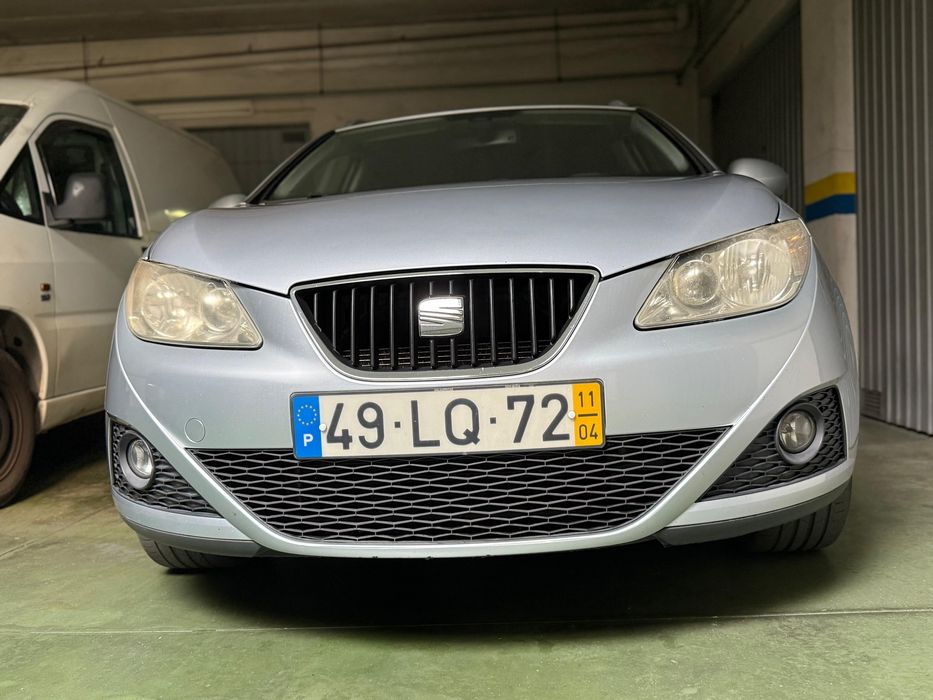 Carro em muito bom estado sem nada a fazer muito economico a gasolina