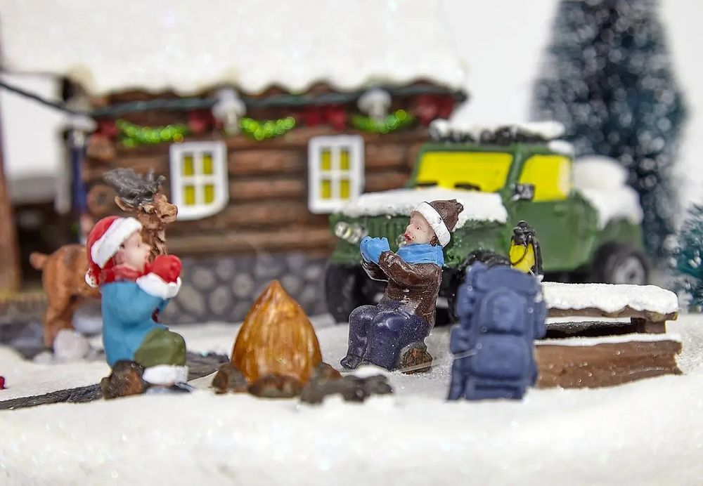 Новорічна музична інсталяція "Мисливський будиночок"