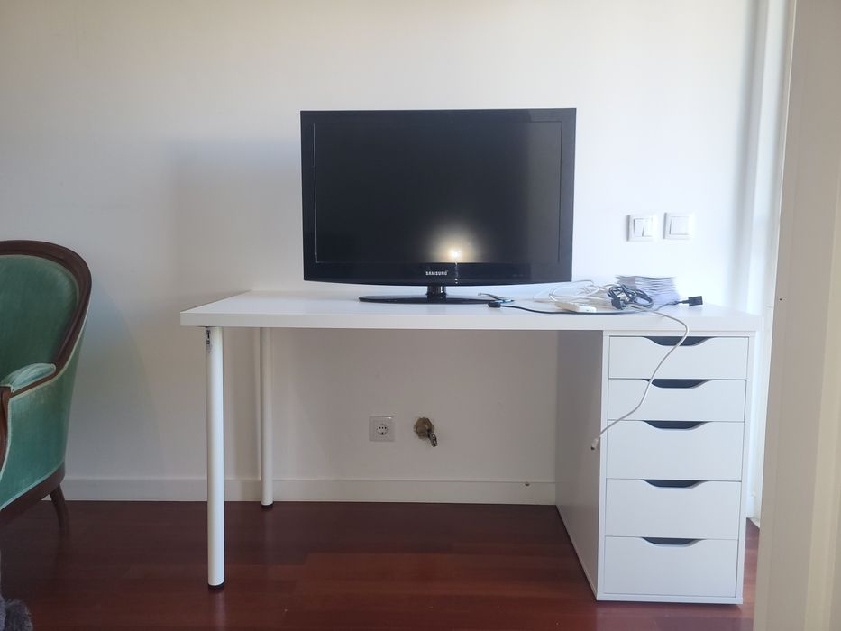 Quarto muito confortável na zona de Cascais 

1 minuto