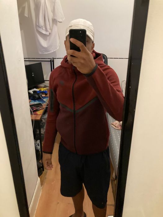Nike Tech vermelho (XL de criança / S de adulto)