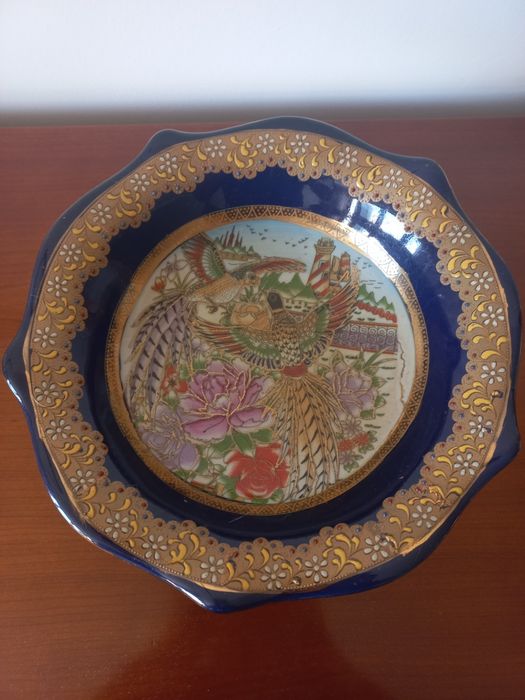 Taça com pé porcelana japonesa