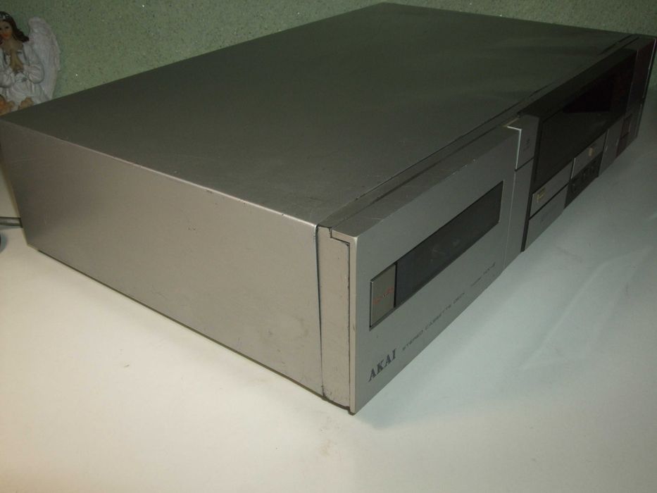 Продам касетну деку Akai HX-2