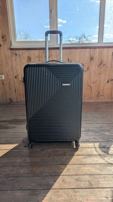 Чемоданы валізи