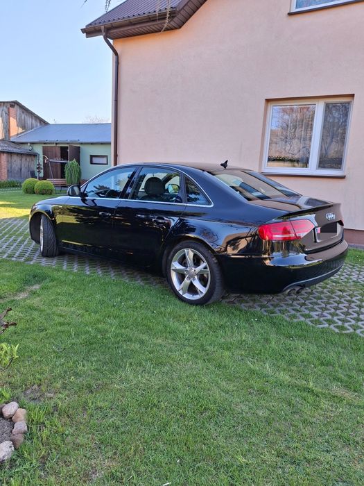 AUDI A4 B8 2.0 TDI