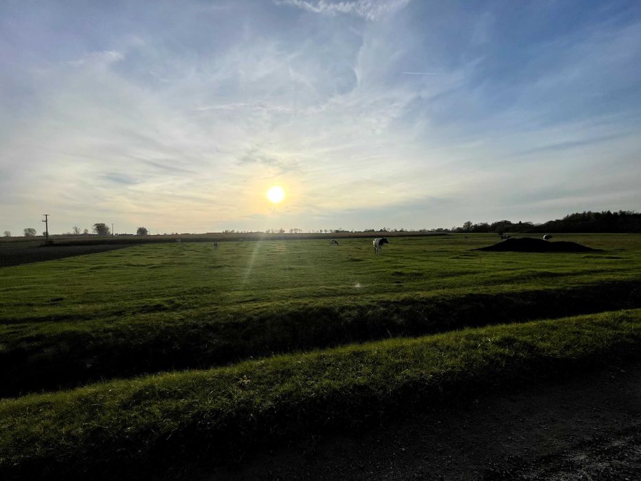 Atrakcyjna działka w Łazowie nad rzeką