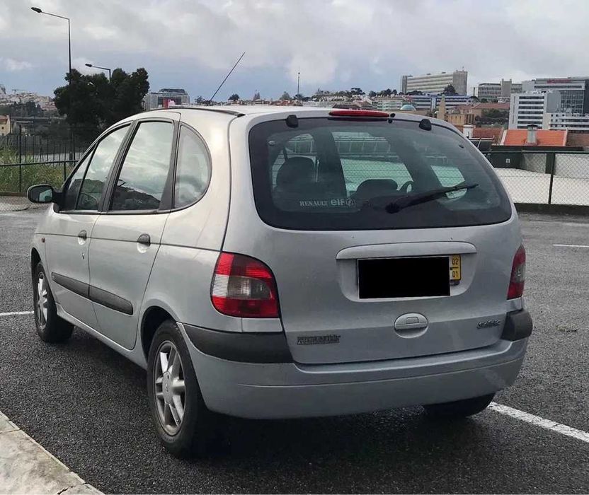 Farol direito da Valeo para uma Renault Scenic I Fase 2