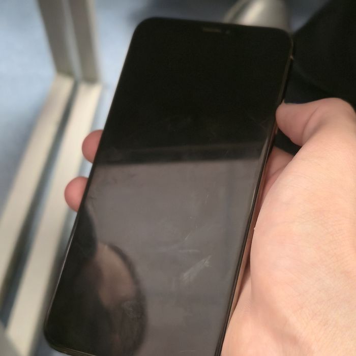 Iphone XS max можливий обмін про щось