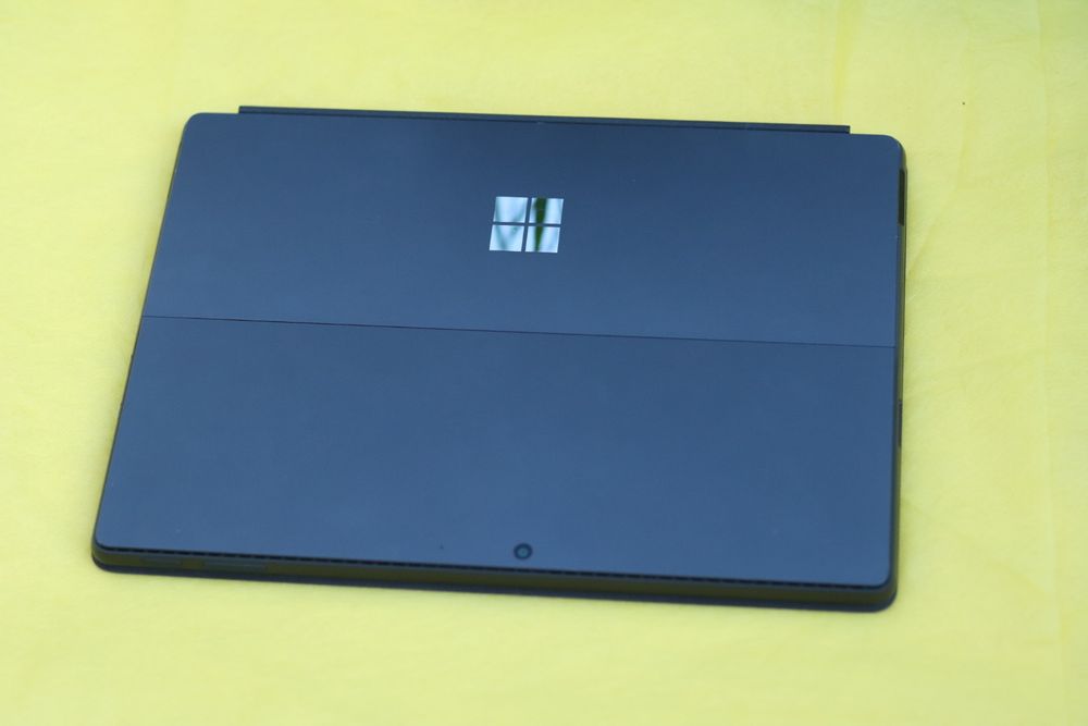 Планшет Microsoft Surface Pro 9