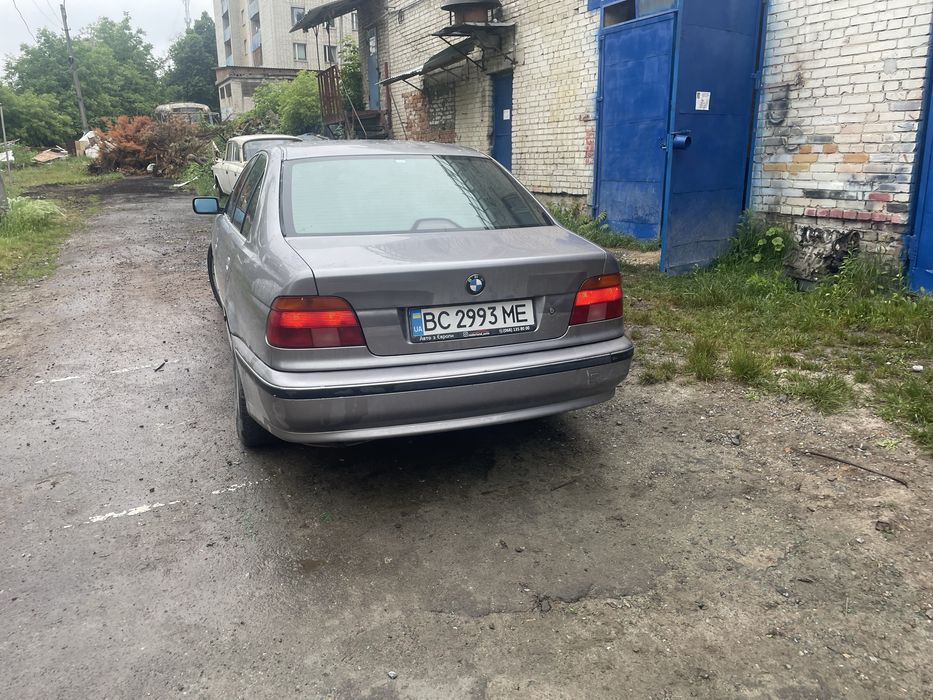 Продам Bmw E39 523I