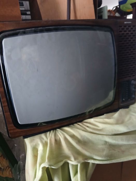Televisao vintage mafrca  siemens