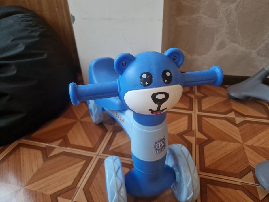 Дитячий біговел Little Bear (Bambi)