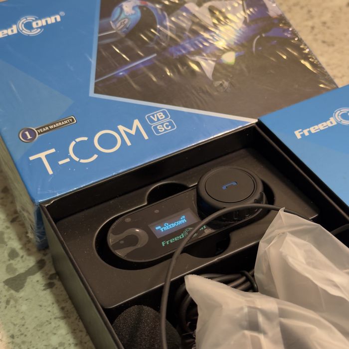 Нова мото-гарнітура з екраном для шолома,  Intercom FREEDCON T-COM SC