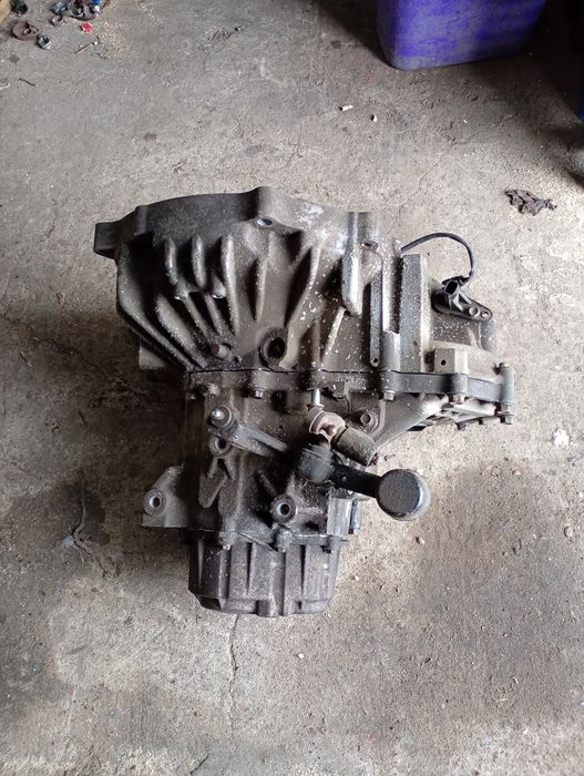 Коробка Мазда 3 2л мкпп-6ст, сцепление, Стартер