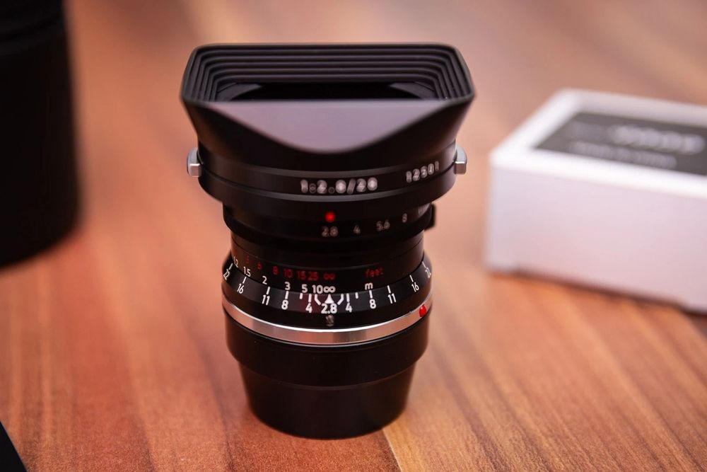 Light Lens Lab 28mm