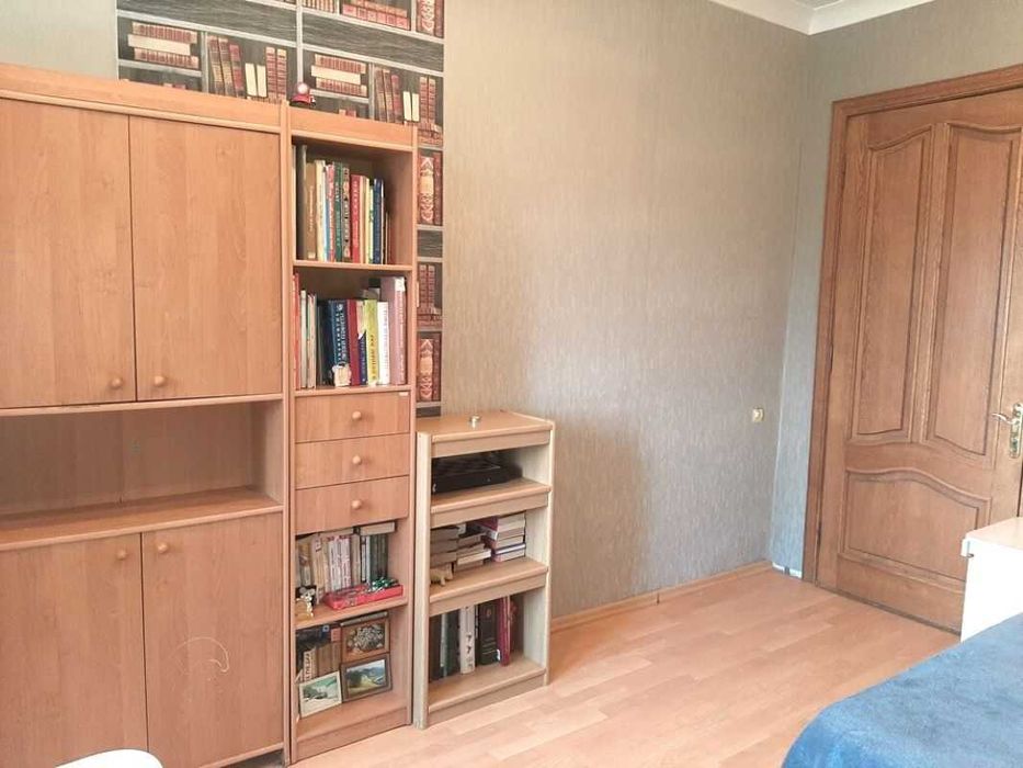 Продаж 3-кімнатної квартири, Голосіївський район, проспект Науки 42/1, метро Деміївська.