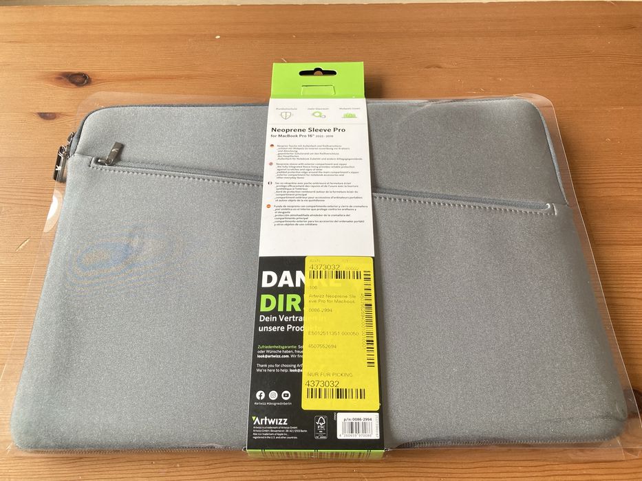 Artwizz Neoprene Sleeve Pro for MacBook Pro 16’’