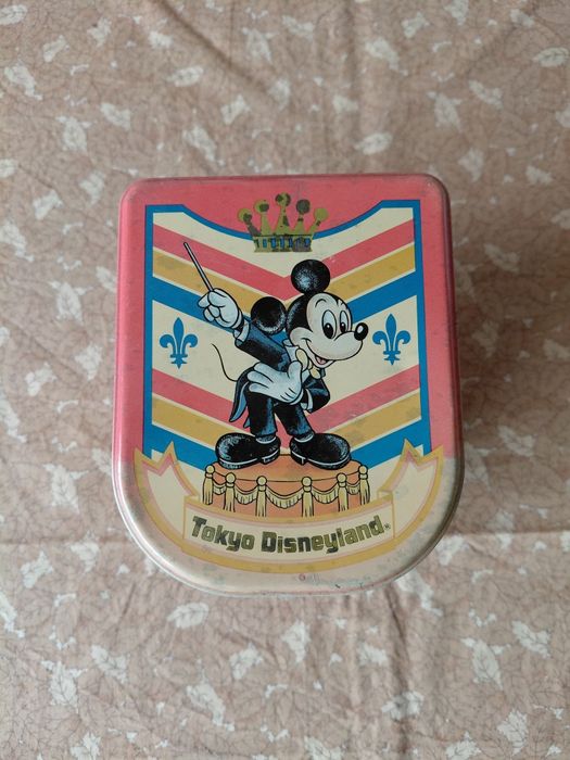 Caixa em lata Disney Tokyo