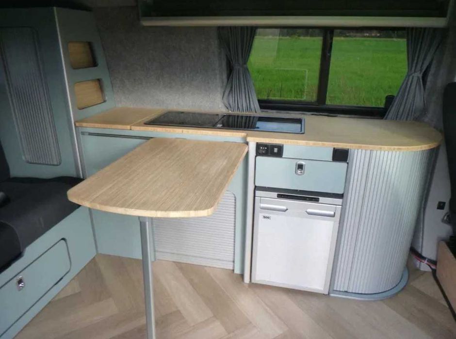 Ready to travel VW Transporter Camper T6 2018 converted in 2024