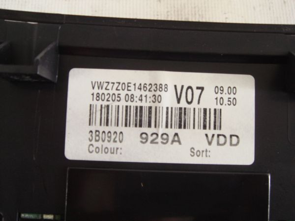 Quadrante / painel de instrumentos VOLKSWAGEN Passat Variant (3B6)
