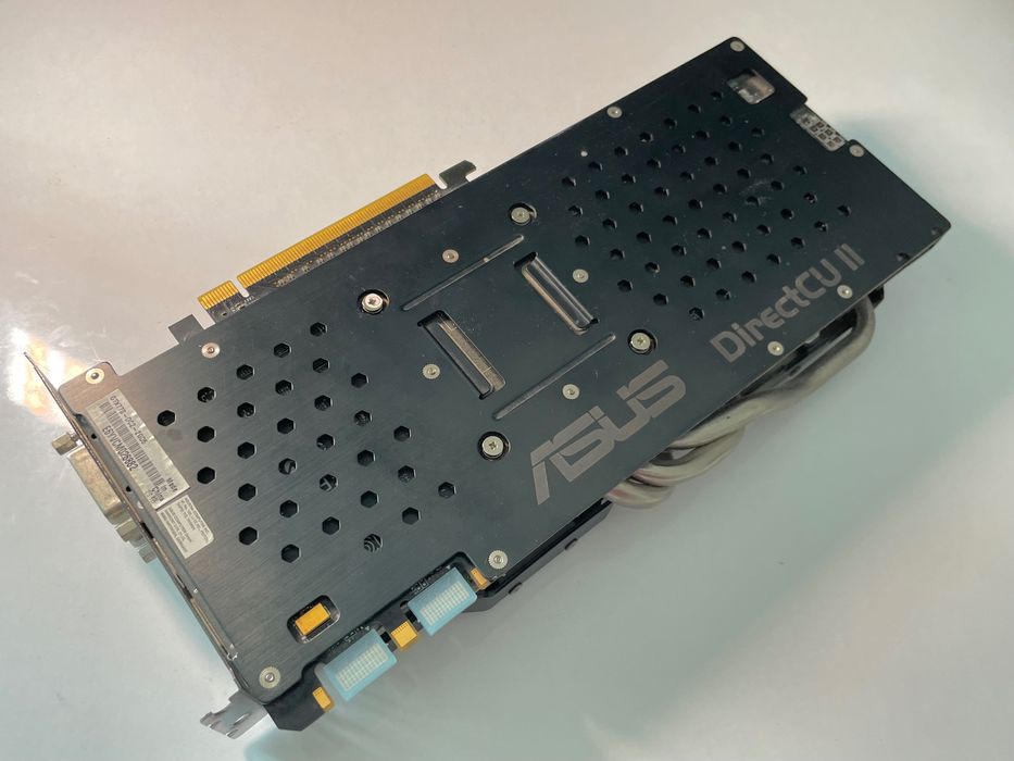 Відеокарта Asus GTX 770 на запчастини