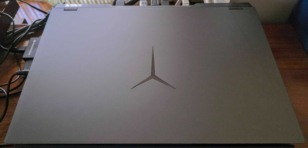 Portátil Lenovo Legion 5 Pro 16ACH6H / Ryzen 7 5800H / RTX 3070 / 16 GB RAM