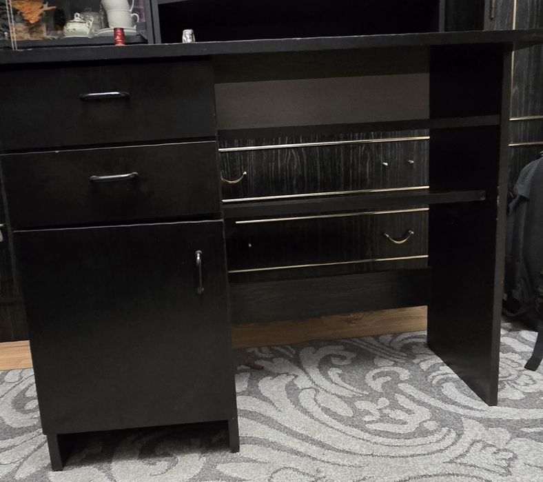 Biurko czarne dobry stan