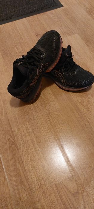 Buty damskie sportowe Asics