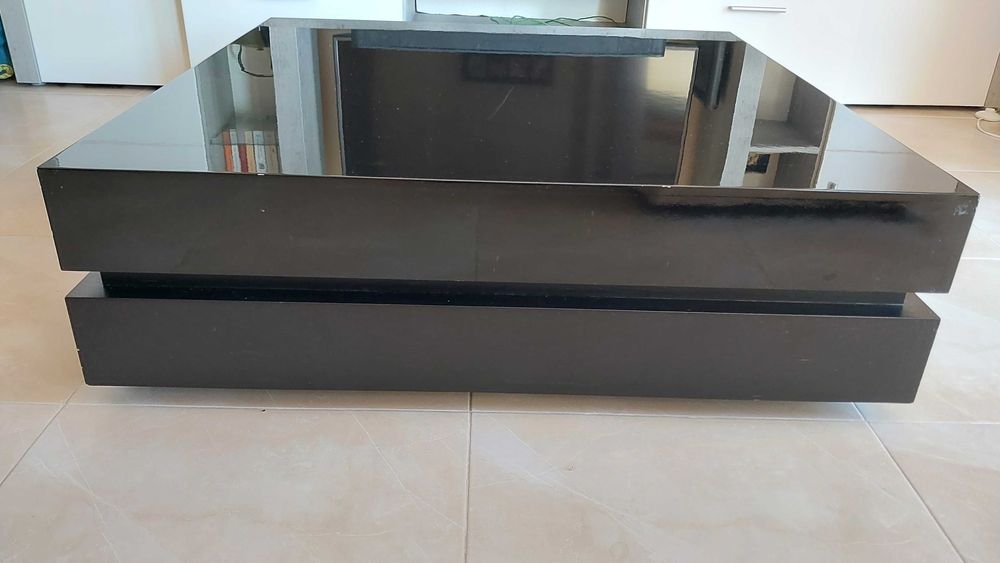 Mesa de centro preta