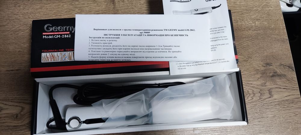 Плойка Випрямляч Для Волосся Geemy Gm-2862 Біло-Чорний