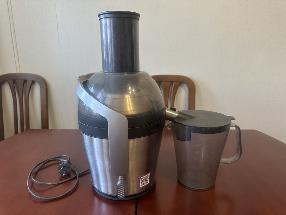 Продам соковыжималку Philips HR 1871