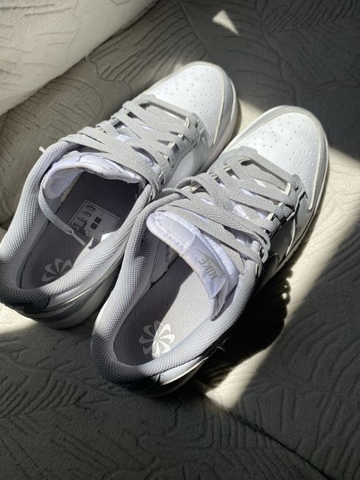 Nike dunk low cinzentos