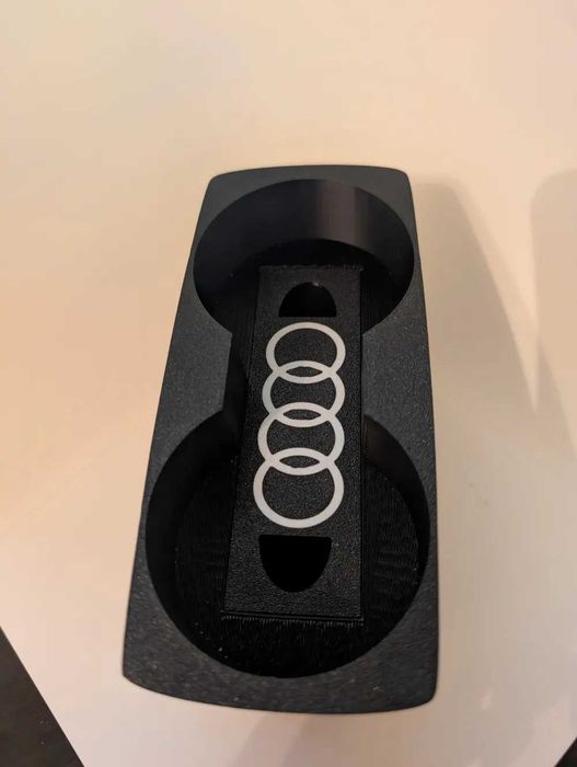 Uchwyt na kubki Audi A4 B6 cupholder z ukrytym schowkiem na monety