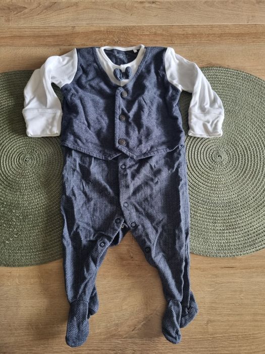 Elegancki pajac z muszką i body