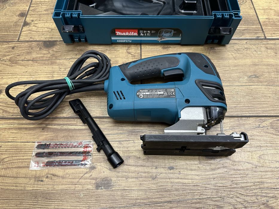 Wyrzynarka 720W z ruchem wahadłowym Makita 4350FCTJ | walizka MakPac 1