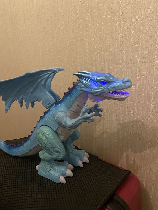 Іграшка “Дракон, що дихає вогнем” (світиться, видає звуки)