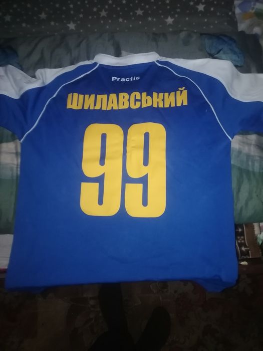 Футбольна футболка з написом шилавський