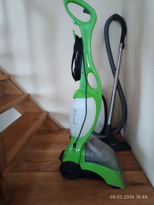 Миючий пилосос в ідеальному стані