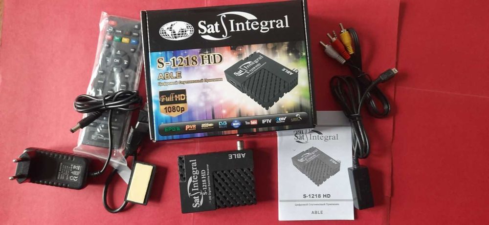 Супутникове телебачення - тарілка, конвертор, тюнер, вживане.