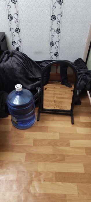 Зеркало напольное