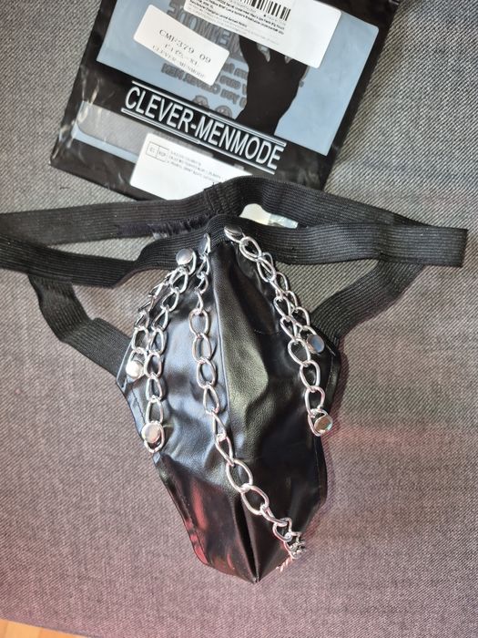 Super wygodne seksi stringi z kieszonką