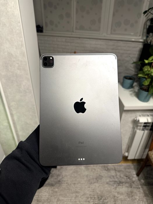 iPad Pro M1 265 обмін на PS5