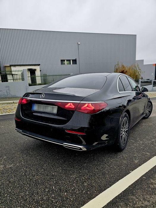 Mercedes-Benz E220 do ano 2024 novo modelo W214