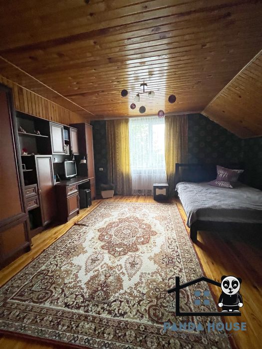 Продається двоповерховий будинок